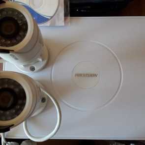 IP камеры HIKVISION DS-2CD2032-I